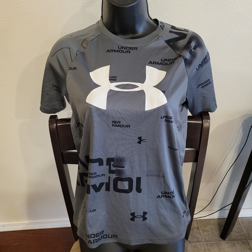 Under Armour T Shirt